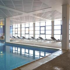 Vila Gale Porto Hotel бассейн