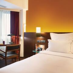 Отель Brown Acropol by Brown Hotels Греция, Афины - отзывы, цены и фото номеров - забронировать отель Brown Acropol by Brown Hotels онлайн фото 2