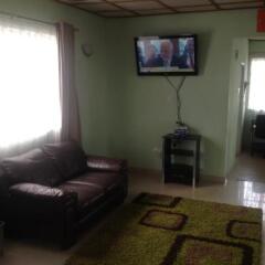 Holiday Lodge in Freetown, Sierra Leone from 109$, photos, reviews - zenhotels.com guestroom
