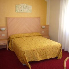 Отель Abano Hotel Verona Италия, Абано-Терме - отзывы, цены и фото номеров - забронировать отель Abano Hotel Verona онлайн комната для гостей фото 2