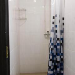 Гостиница Hostel "ZVEZDA" в Москве отзывы, цены и фото номеров - забронировать гостиницу Hostel "ZVEZDA" онлайн Москва ванная
