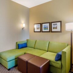 Comfort Suites Burlington near I-5 in Burlington, United States of America from 166$, photos, reviews - zenhotels.com guestroom