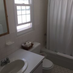 Paraquet Apartments in Paget, Bermuda from 298$, photos, reviews - zenhotels.com bathroom