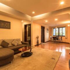 Отель Swayambhu Hotels and Apartments Непал, Катманду - отзывы, цены и фото номеров - забронировать отель Swayambhu Hotels and Apartments онлайн интерьер отеля