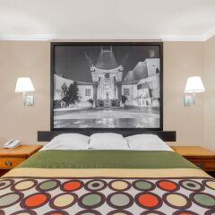 Отель Super 8 by Wyndham Los Angeles Downtown комната для гостей фото 2