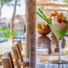 Отель You & Me Maldives Мальдивы, Медупару - отзывы, цены и фото номеров - забронировать отель You & Me Maldives онлайн ресторан