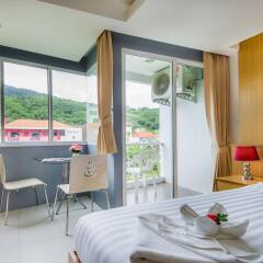 Hallo Patong Hotel & Restaurant балкон