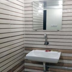 Hilal Dormitory in Mumbai, India from 46$, photos, reviews - zenhotels.com bathroom photo 3