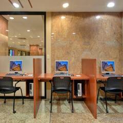 Отель Crowne Plaza Toronto Airport Канада, Торонто - отзывы, цены и фото номеров - забронировать отель Crowne Plaza Toronto Airport онлайн интерьер отеля
