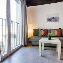 Апартаменты Welcomer Apartments комната для гостей фото 3