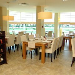 Отель Aparthotel Marina Holiday Club & SPA - All Inclusive Болгария, Поморие - отзывы, цены и фото номеров - забронировать отель Aparthotel Marina Holiday Club & SPA - All Inclusive онлайн питание фото 3