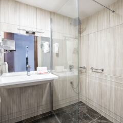 Ramada Hotel & Suites Edirne Турция, Эдирне - отзывы, цены и фото номеров - забронировать отель Ramada Hotel & Suites Edirne онлайн ванная