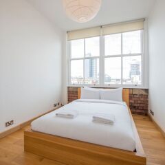 Отель 2 Bedroom Loft Apartment With City View Великобритания, Манчестер - отзывы, цены и фото номеров - забронировать отель 2 Bedroom Loft Apartment With City View онлайн комната для гостей фото 3