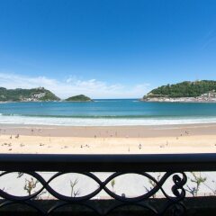 Отель Playa Concha - Iberorent Apartments Испания, Сан-Себастьян - отзывы, цены и фото номеров - забронировать отель Playa Concha - Iberorent Apartments онлайн балкон