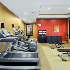 Embassy Suites Hotel Milpitas-Silicon Valley фитнесс-зал