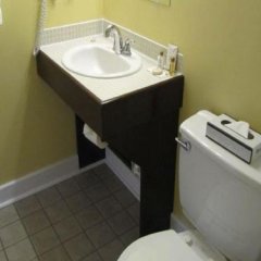 Grenfell Heritage Hotel & Suites in St. Anthony, Canada from 113$, photos, reviews - zenhotels.com bathroom