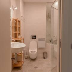Отель FM Luxury 1-BDR Apartment - Sofia Dream Desert Болгария, София - отзывы, цены и фото номеров - забронировать отель FM Luxury 1-BDR Apartment - Sofia Dream Desert онлайн ванная