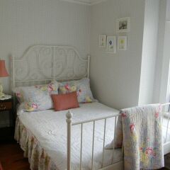 Отель Fisher House Victoria Bed and Breakfast Канада, Виктория - отзывы, цены и фото номеров - забронировать отель Fisher House Victoria Bed and Breakfast онлайн комната для гостей