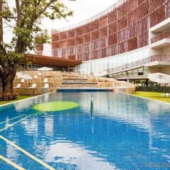 Отель Holiday Inn Tuxpan бассейн