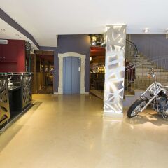 Отель Best Western Plus Cannes Riviera Hotel & Spa Франция, Канны - 1 отзыв об отеле, цены и фото номеров - забронировать отель Best Western Plus Cannes Riviera Hotel & Spa онлайн интерьер отеля