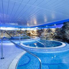 Olympia Hotel Events & Spa бассейн фото 2