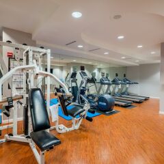 Отель Crowne Plaza Los Angeles-Commerce Casino фитнесс-зал фото 2