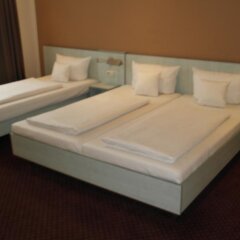 Hotel Attaché an der Messe комната для гостей фото 3