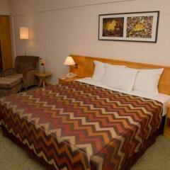 Bourbon Alphaville Business Hotel комната для гостей