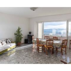 Апартаменты Apartment With 4 Bedrooms in Recanati, With Wonderful Mountain View, Enclosed Garden and Wifi - 8 km From the Beach Реканати комната для гостей фото 4