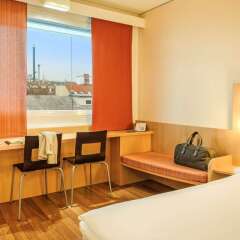 Отель ibis Styles Wien Messe Prater Австрия, Вена - отзывы, цены и фото номеров - забронировать отель ibis Styles Wien Messe Prater онлайн удобства в номере фото 2