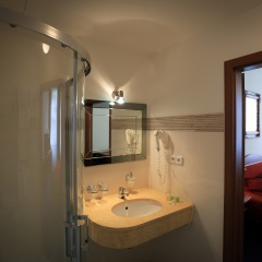 Ariston & Ariston Patio Hotel ванная