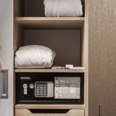 Radisson Blu Beke Hotel, Budapest сейф в номере