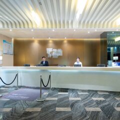 Отель Holiday Inn Express Shanghai New Hongqiao спа