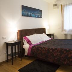 Отель PORTAVENEZIA bed-room-apartment Италия, Падуя - отзывы, цены и фото номеров - забронировать отель PORTAVENEZIA bed-room-apartment онлайн комната для гостей фото 3