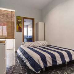 Отель Your Home In Valencia комната для гостей фото 4