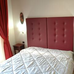 Charme Hotel Villa Principe di Fitalia Сиракуза сейф в номере