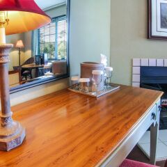 Отель Cambria Pines Lodge в номере