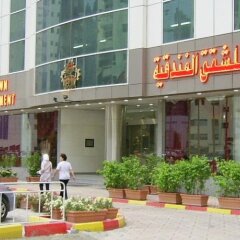 Отель Golden Crown Hotel Apartments ОАЭ, Шарджа - отзывы, цены и фото номеров - забронировать отель Golden Crown Hotel Apartments онлайн парковка