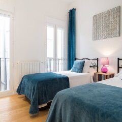 Отель Apartamentos Palacio Real 789 Испания, Мадрид - отзывы, цены и фото номеров - забронировать отель Apartamentos Palacio Real 789 онлайн комната для гостей
