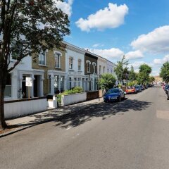 Отель Gillespie Road парковка