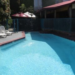 Отель Park Plaza Lodge бассейн фото 3