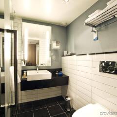 Отель Radisson Blu Royal Viking Hotel, Stockholm Швеция, Стокгольм - 7 отзывов об отеле, цены и фото номеров - забронировать отель Radisson Blu Royal Viking Hotel, Stockholm онлайн ванная