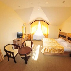 "Alpina hotel" отель комната для гостей фото 2