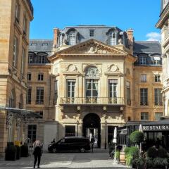 Отель Louvre Parisian Chicsuites фото 6