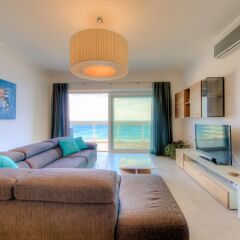Отель Seafront LUX APT IN Fort Cambridge Мальта, Слима - отзывы, цены и фото номеров - забронировать отель Seafront LUX APT IN Fort Cambridge онлайн комната для гостей фото 5