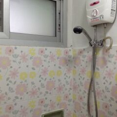 Отель Pin Guest House Бангкок сейф в номере