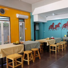 Plearn Hostel гостиничный бар