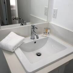 Отель Brand NEW Luxury Spacious 3bdr Townhome Close to 3rd St США, Лос-Анджелес - отзывы, цены и фото номеров - забронировать отель Brand NEW Luxury Spacious 3bdr Townhome Close to 3rd St онлайн ванная фото 2