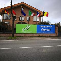 Отель Euro House Rome Airport Италия, Фьюмичино - 1 отзыв об отеле, цены и фото номеров - забронировать отель Euro House Rome Airport онлайн парковка