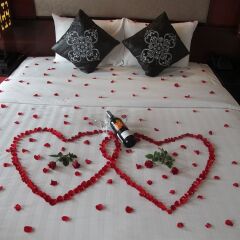 Gia Bao Grand Hotel сейф в номере